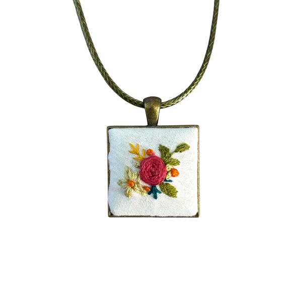 Maroon Wild Flower Embroidery Necklace in Square Bezel - Handmade - Picture 1 of 2